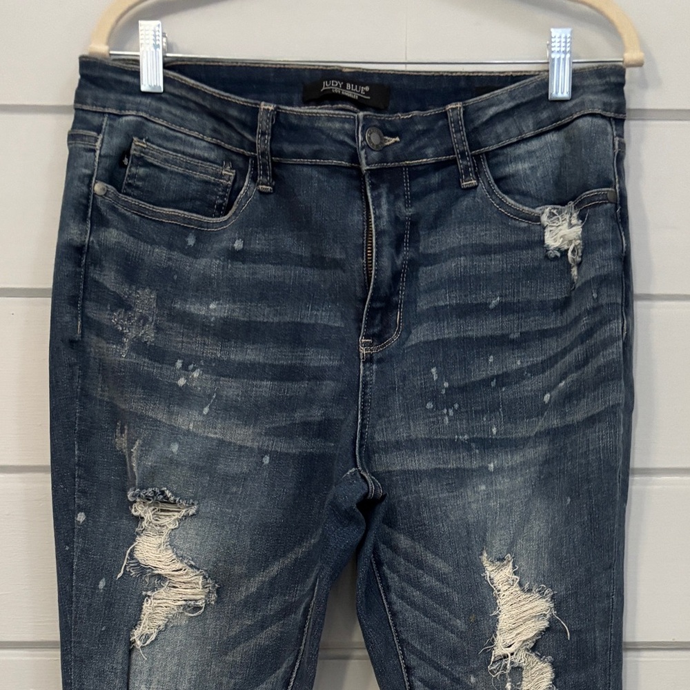 Judy Blue Distressed Jeans 😍 Size 15
